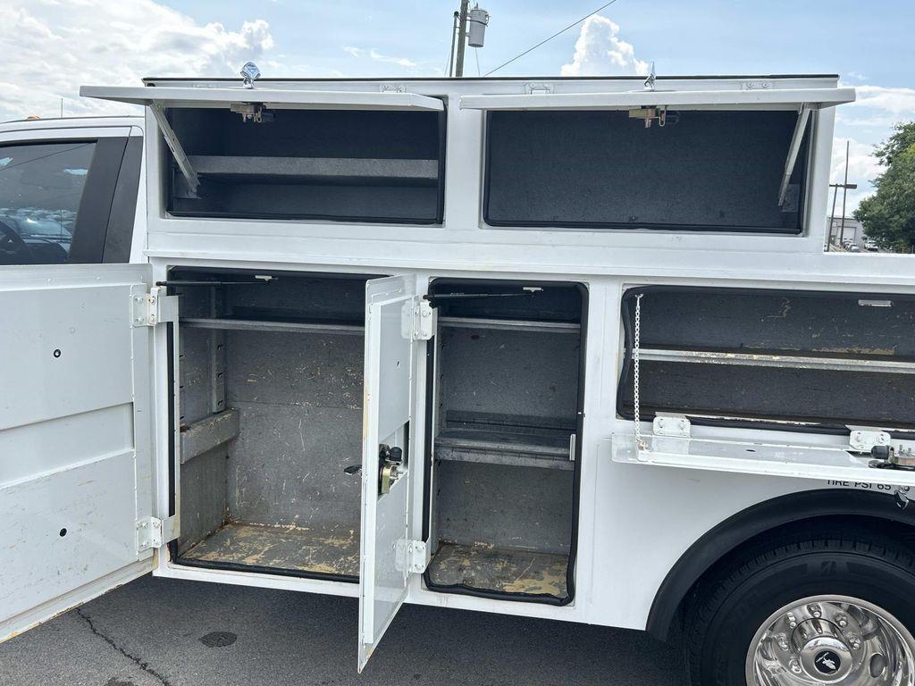 Used 2019 Ford F-350 Super Duty Chassis Truck