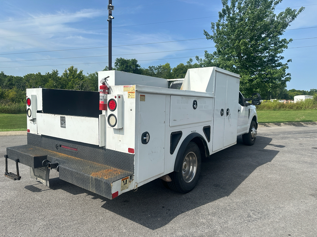 Used 2019 Ford F-350 Super Duty Chassis Truck