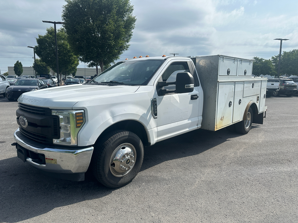 Used 2019 Ford F-350 Super Duty Chassis Truck
