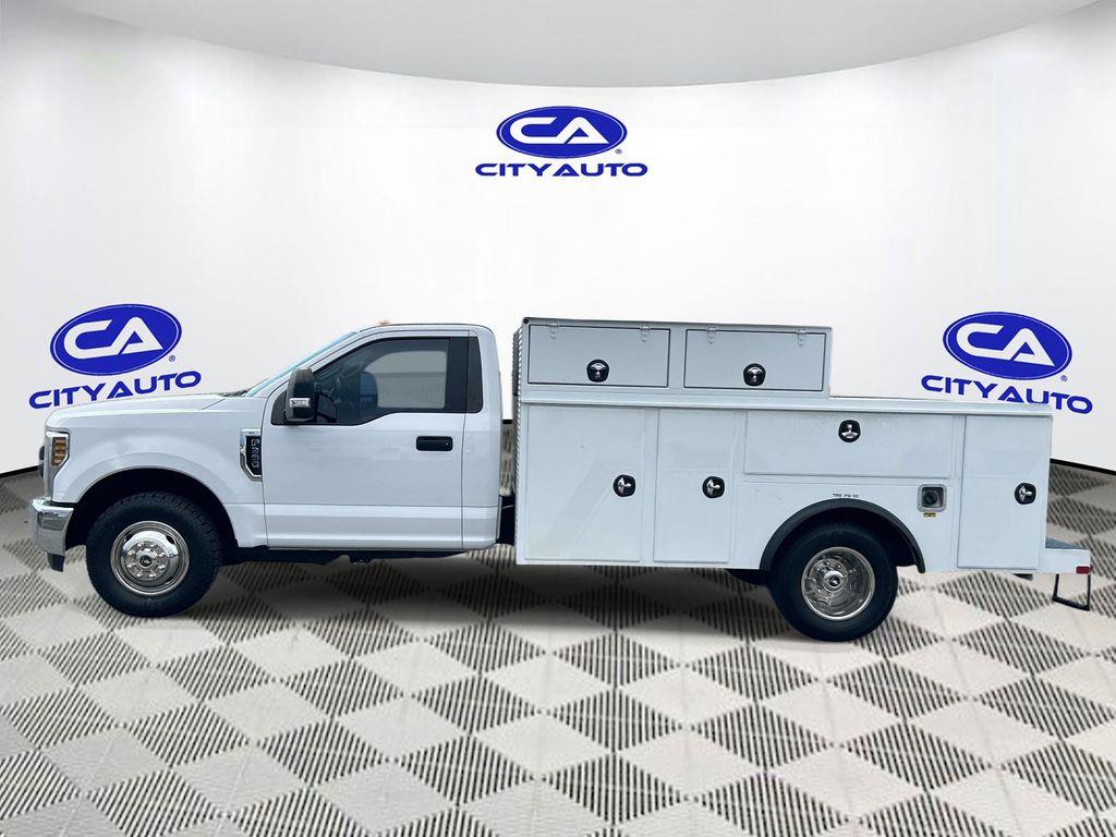 Used 2019 Ford F-350 Super Duty Chassis Truck