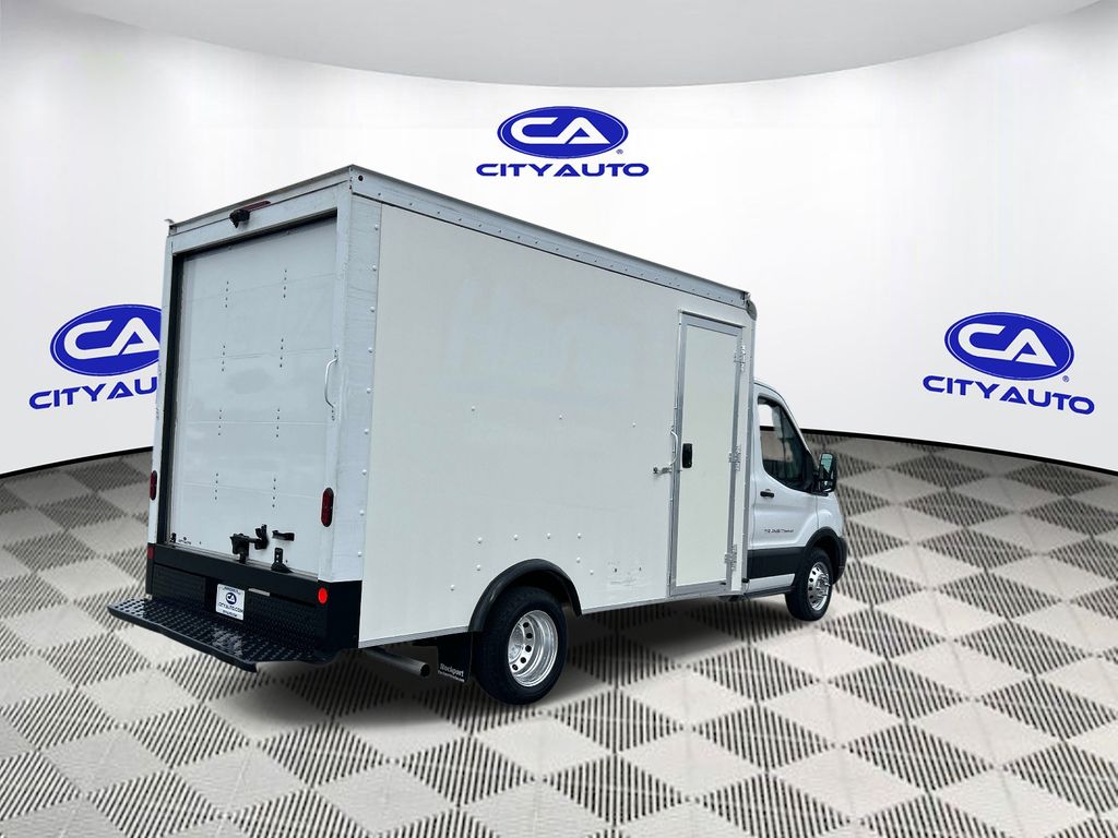 Used 2022 Ford Transit Cutaway T-350HD Truck