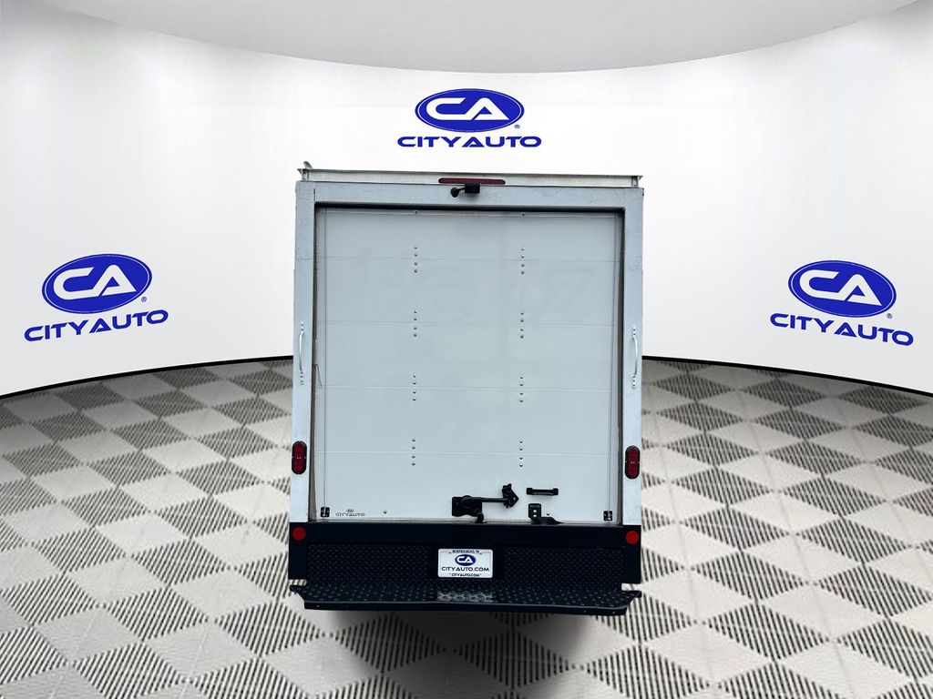 Used 2022 Ford Transit Cutaway T-350HD Truck