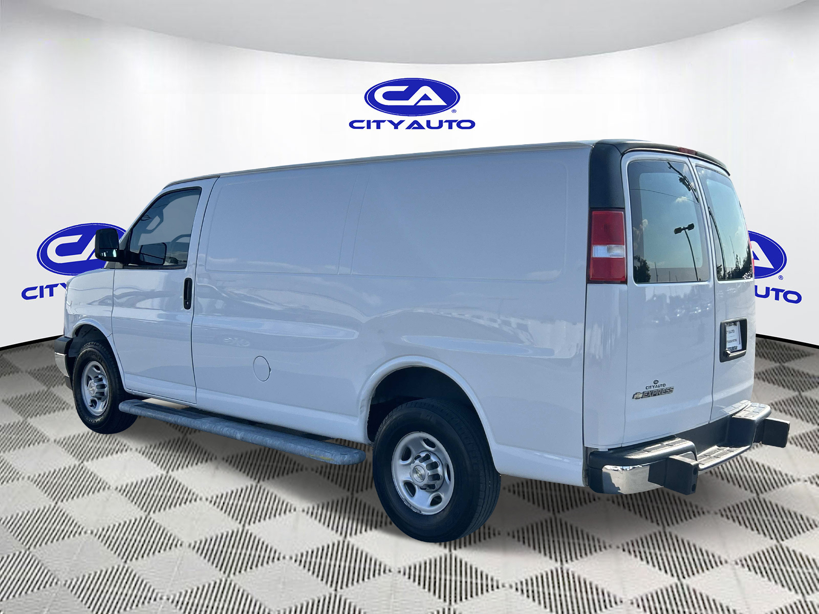 Used 2021 Chevrolet Express 2500 Van
