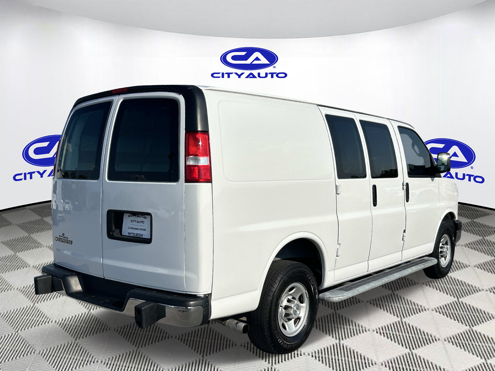 Used 2021 Chevrolet Express 2500 Van