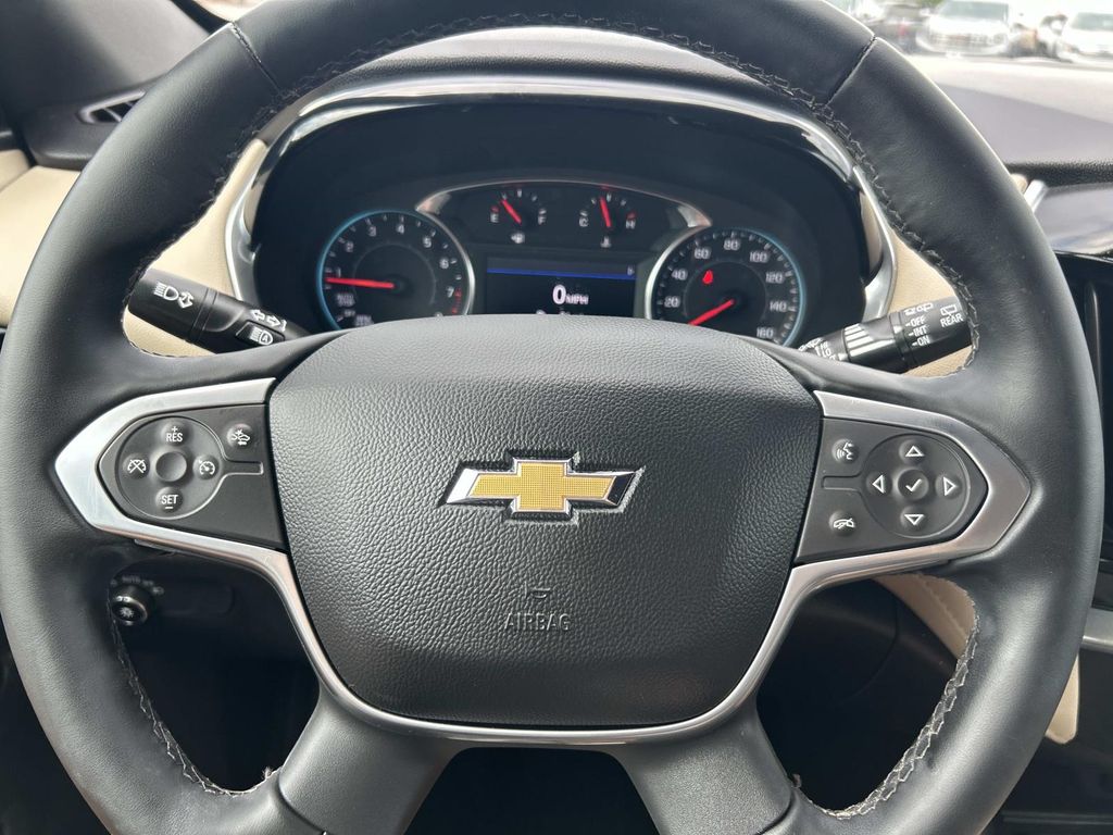 Used 2023 Chevrolet Traverse SUV