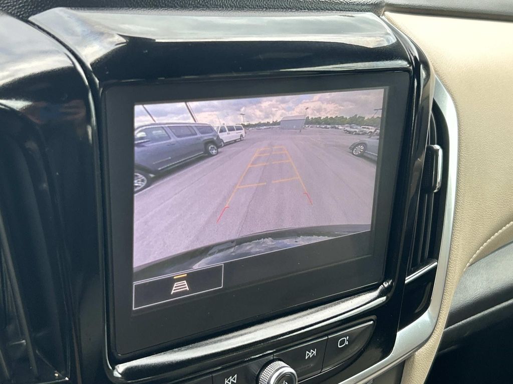 Used 2023 Chevrolet Traverse SUV