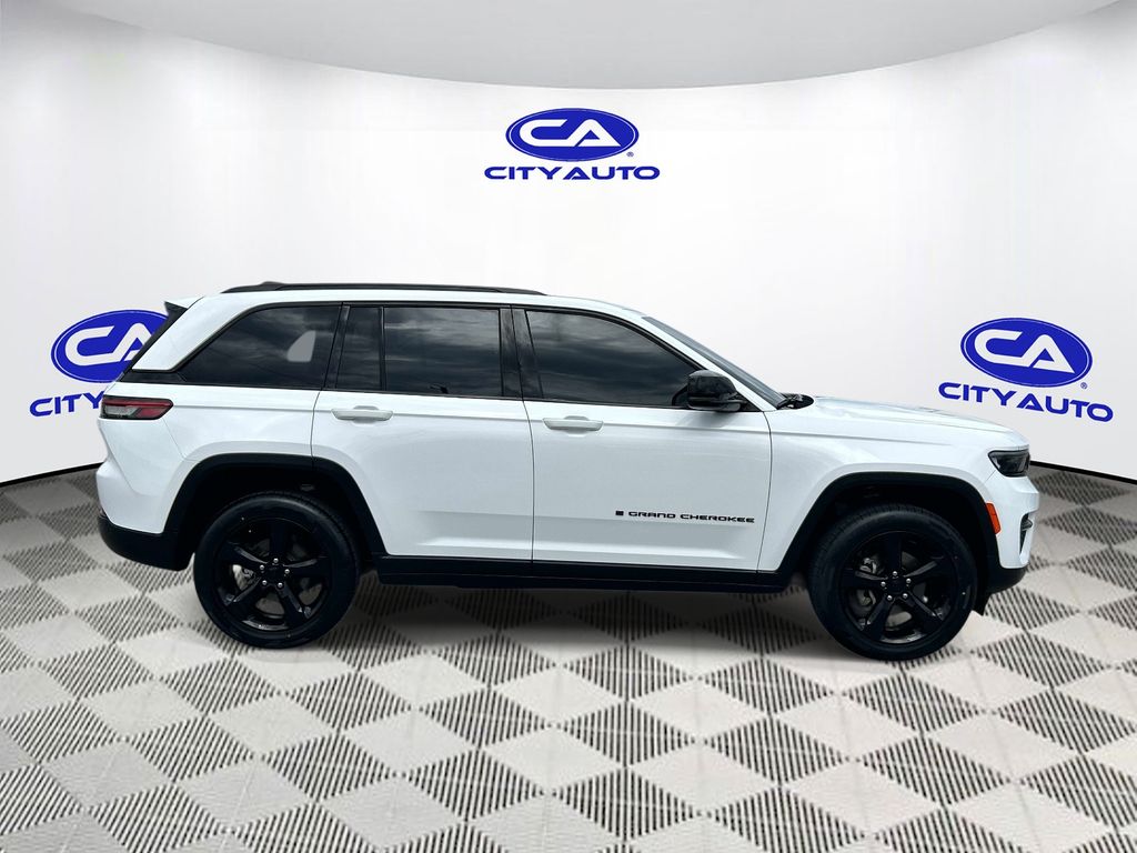 Used 2024 Jeep Grand Cherokee SUV