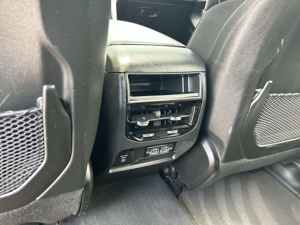 Used 2024 Jeep Grand Cherokee SUV