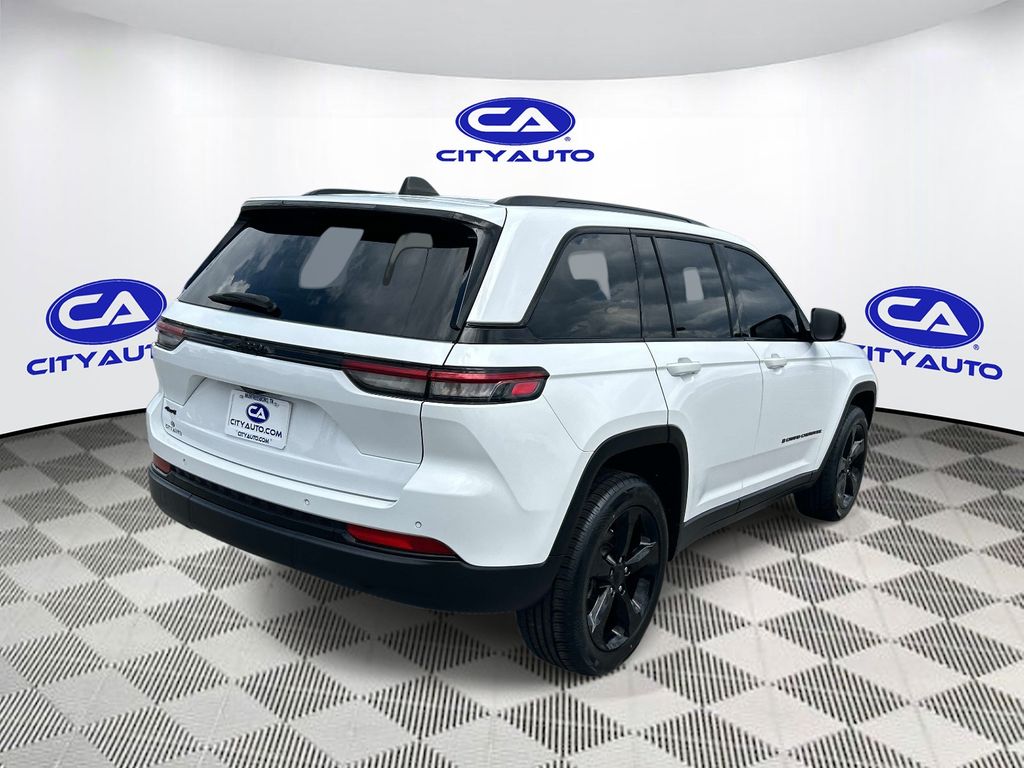 Used 2024 Jeep Grand Cherokee SUV