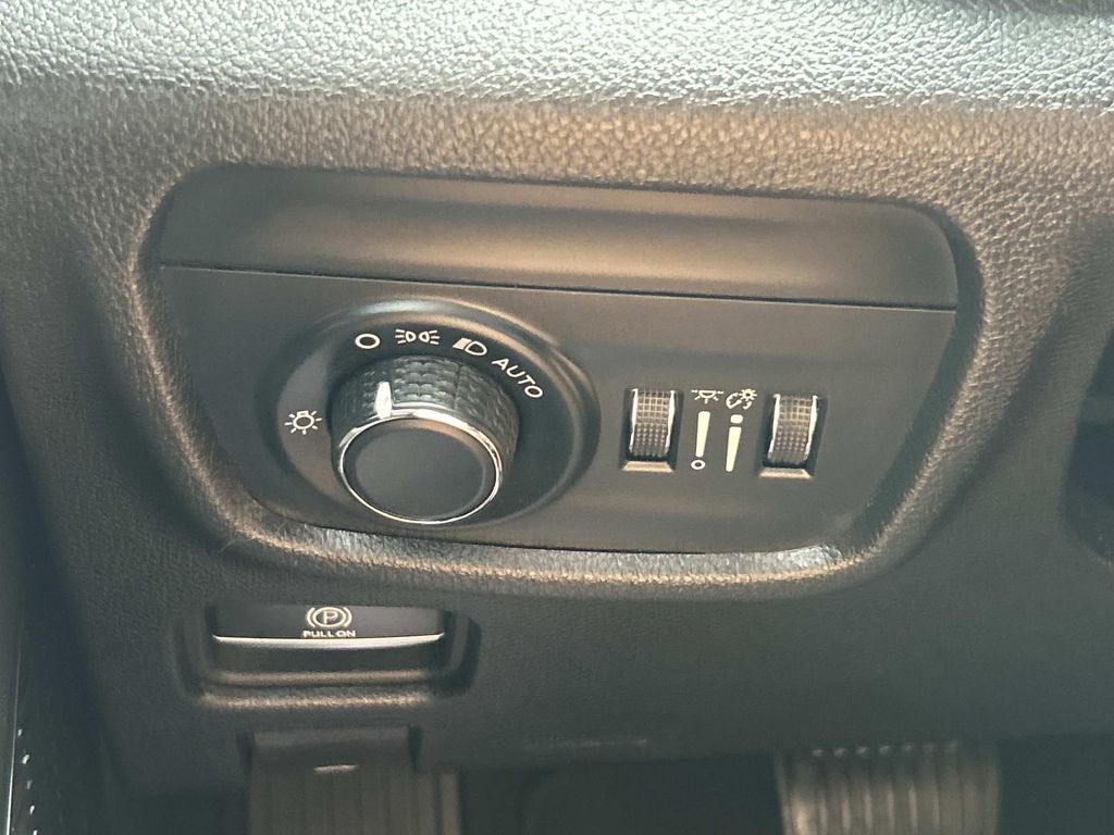 Used 2024 Jeep Grand Cherokee SUV