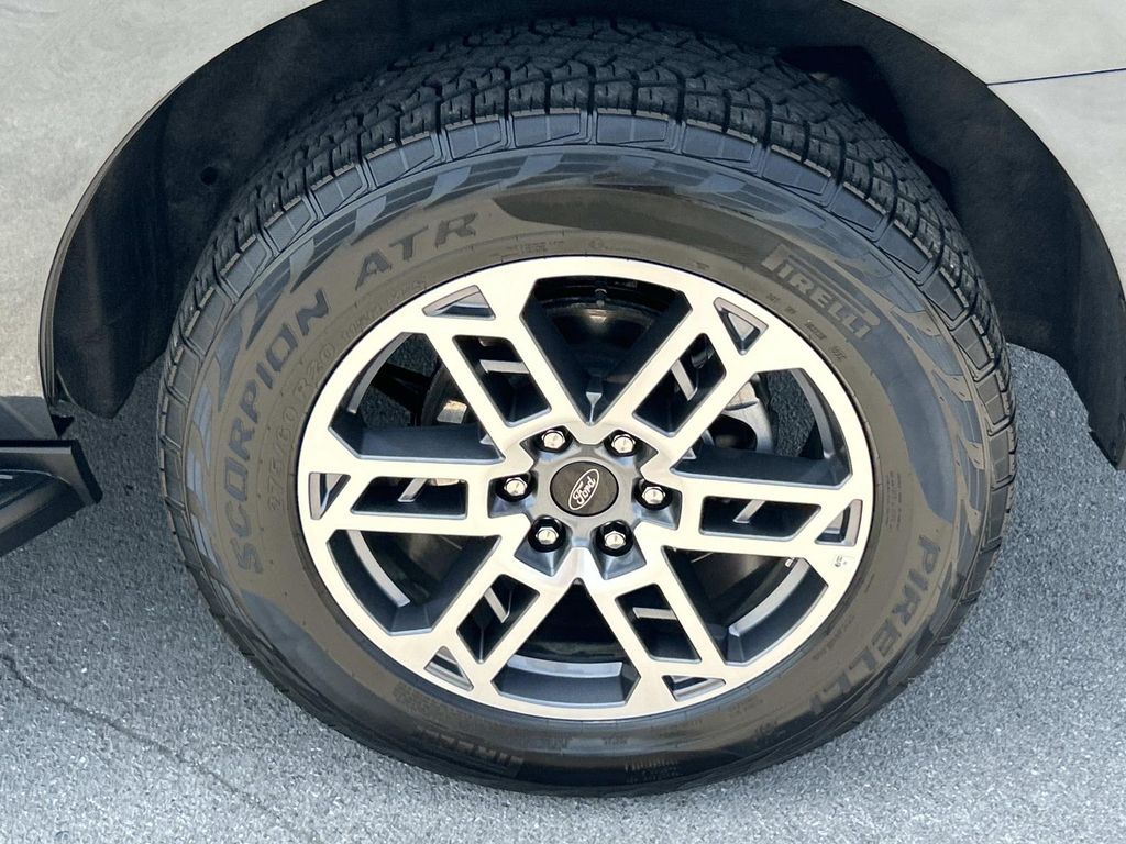 Used 2025 Ford Expedition SUV