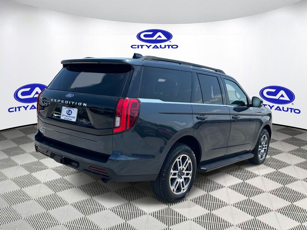 Used 2025 Ford Expedition SUV