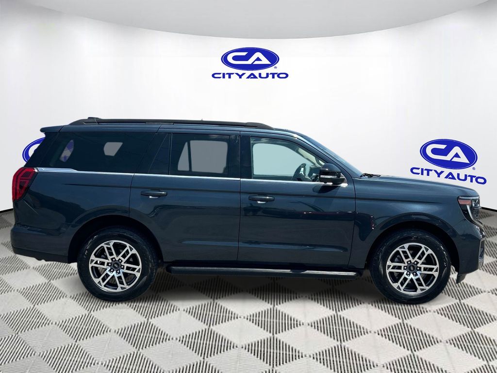 Used 2025 Ford Expedition SUV