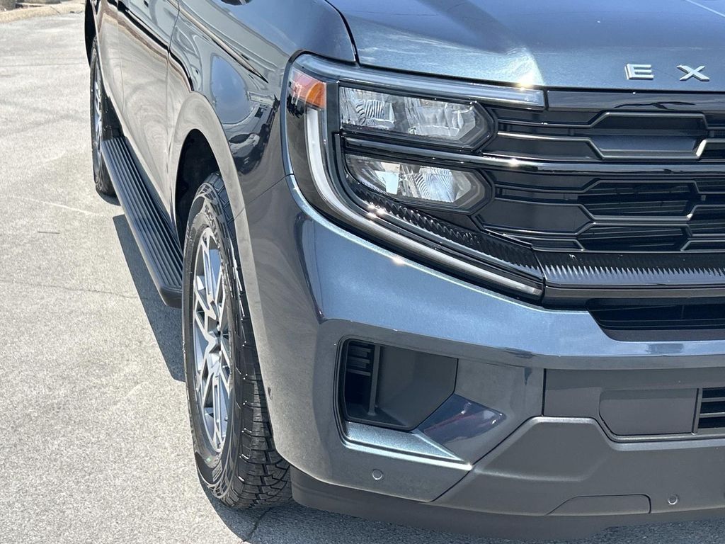Used 2025 Ford Expedition SUV