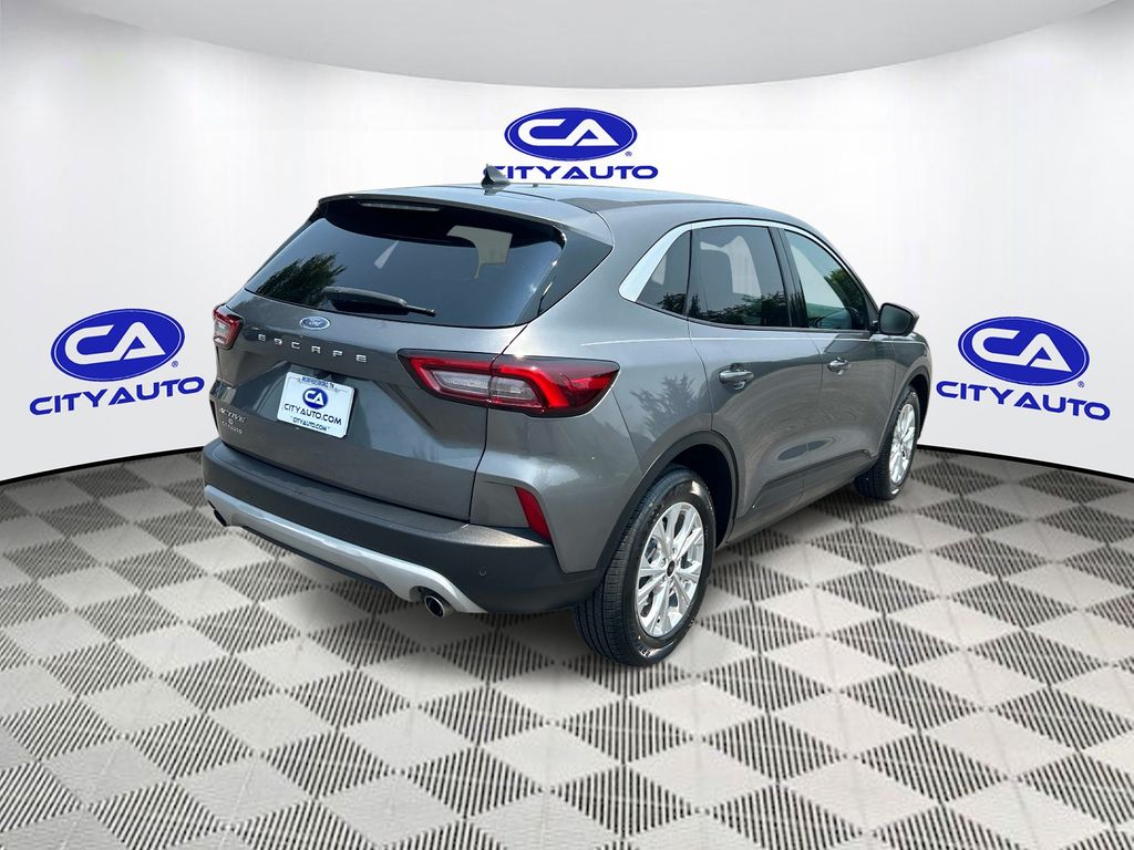 Used 2023 Ford Escape SUV