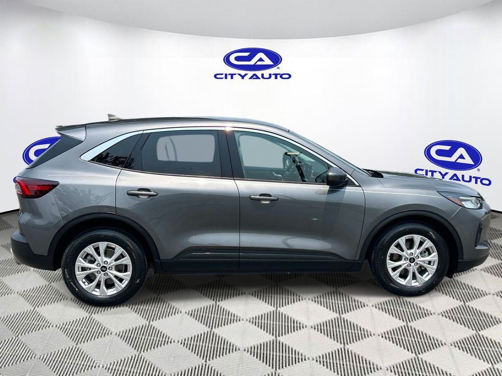 Used 2023 Ford Escape SUV