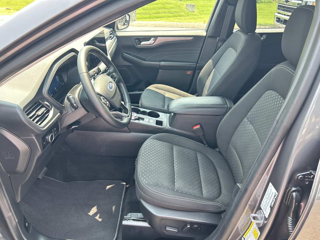 Used 2023 Ford Escape SUV