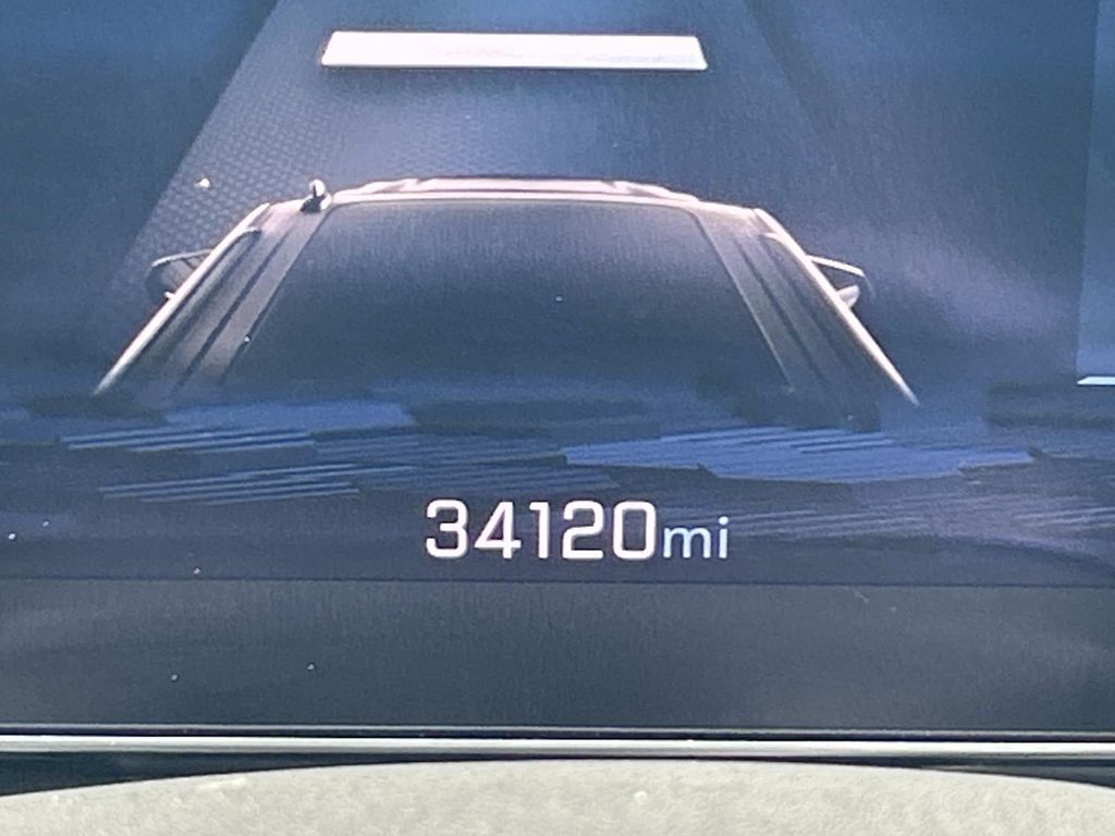 Vehicle photo 43
