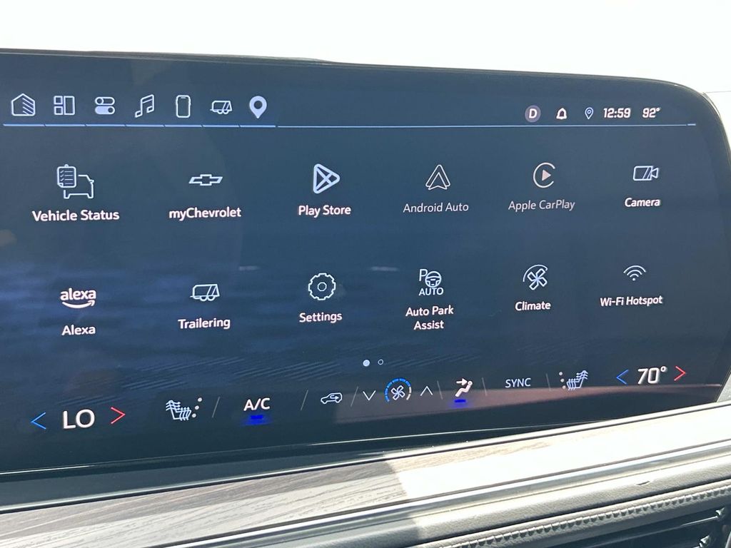Vehicle photo 34