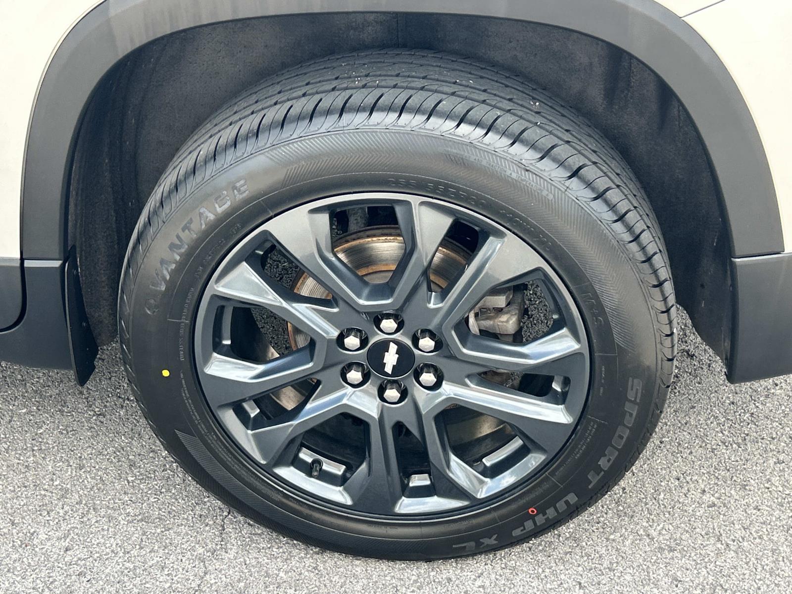 Used 2021 Chevrolet Traverse SUV