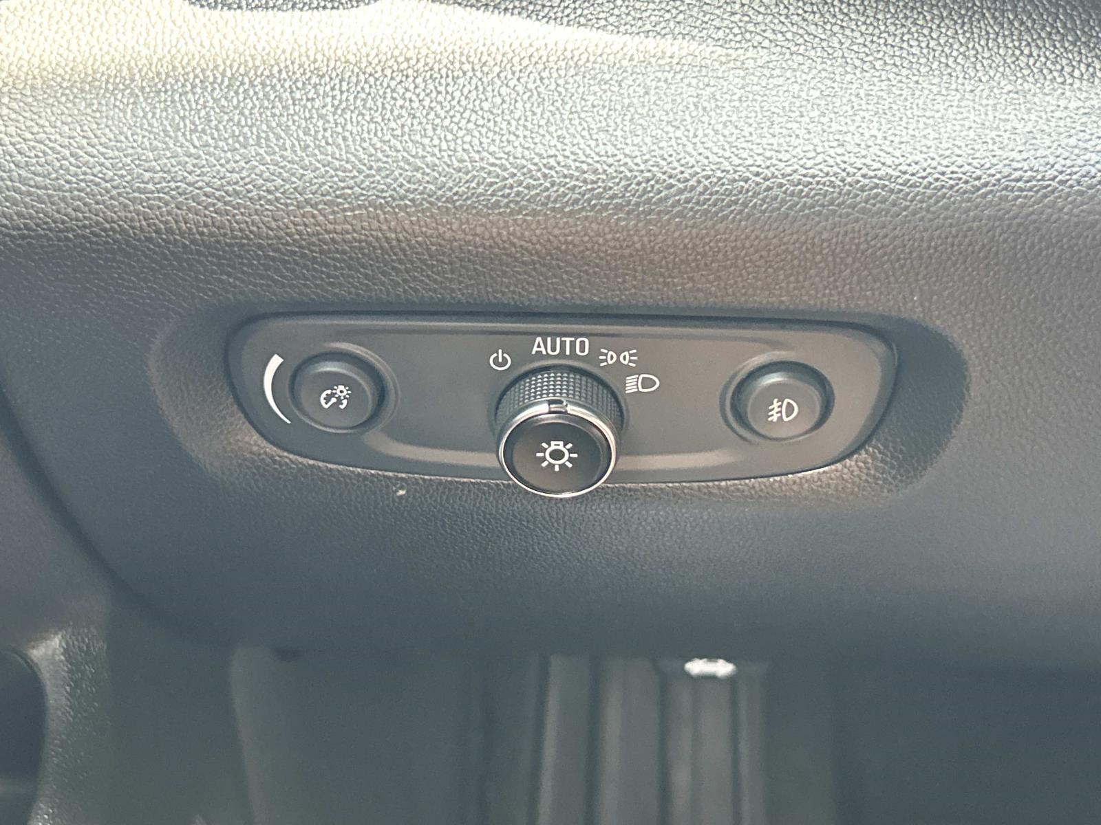 Used 2021 Chevrolet Traverse SUV