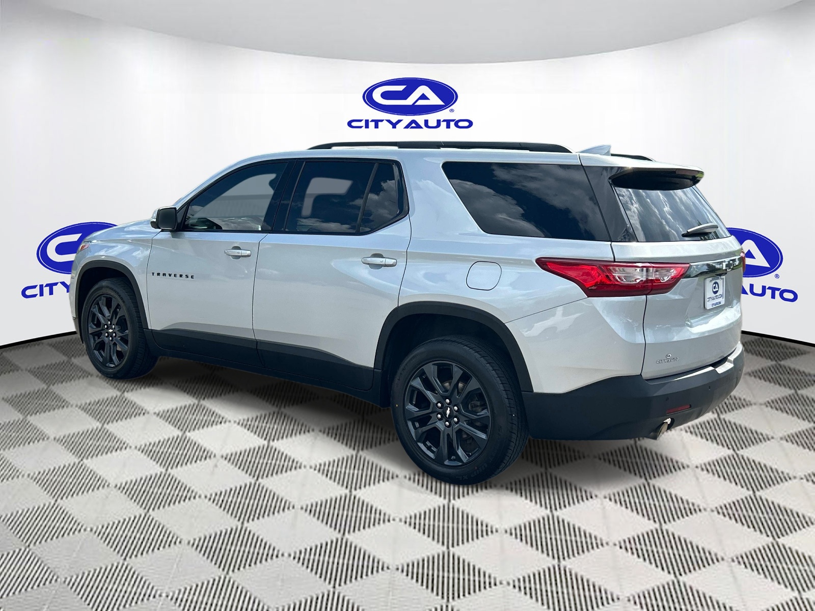 Used 2021 Chevrolet Traverse SUV