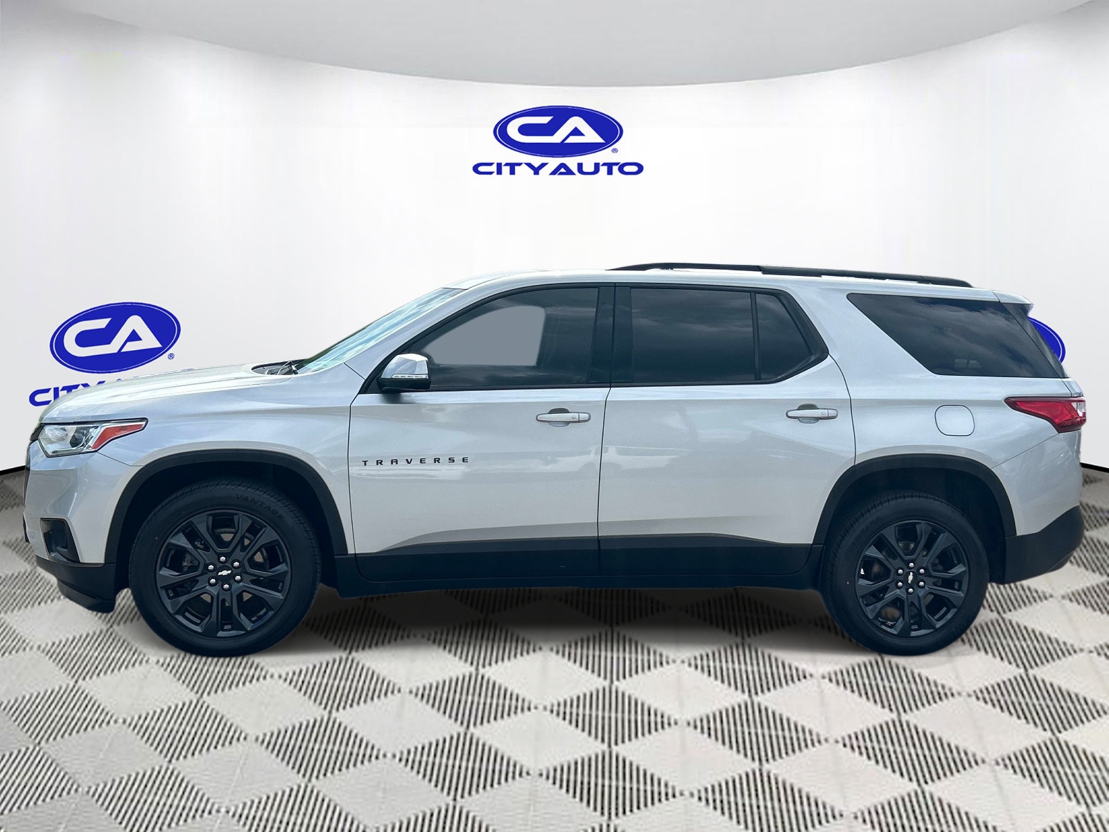 Used 2021 Chevrolet Traverse SUV