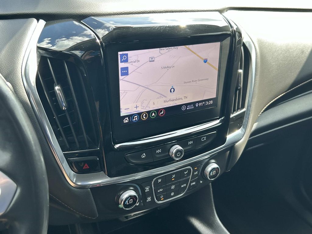Used 2021 Chevrolet Traverse SUV