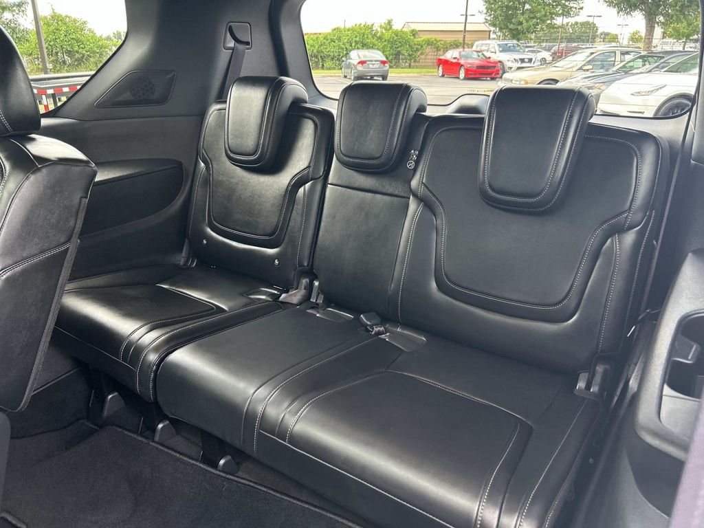 Vehicle photo 27