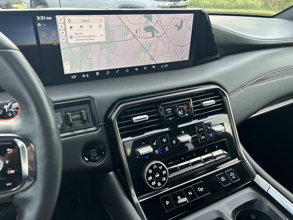 Vehicle photo 34