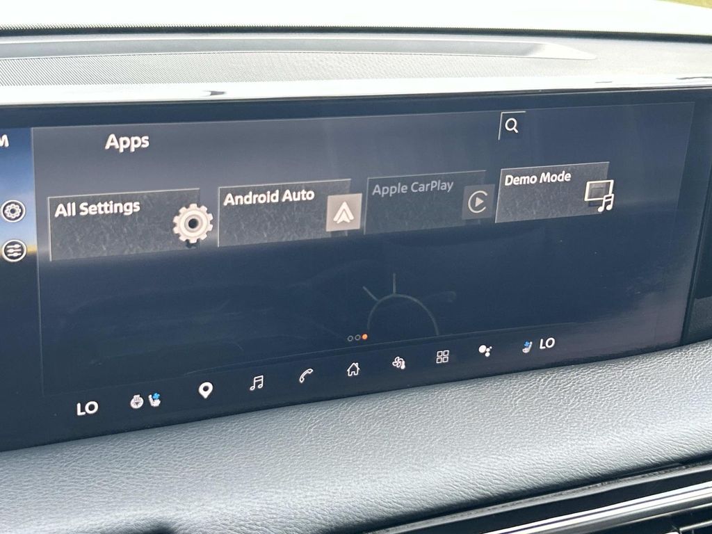 Vehicle photo 36