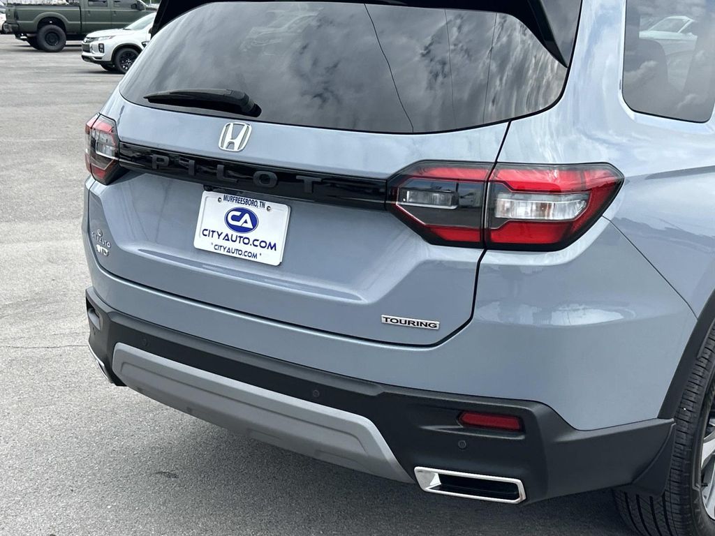 Used 2025 Honda Pilot SUV