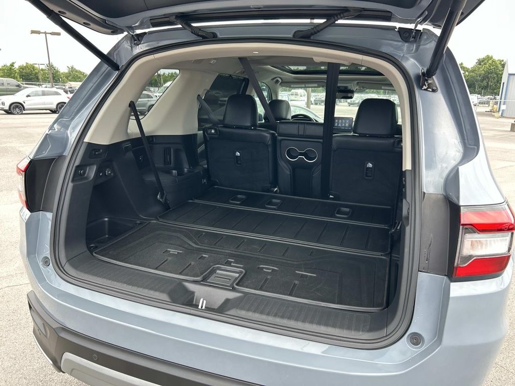 Used 2025 Honda Pilot SUV