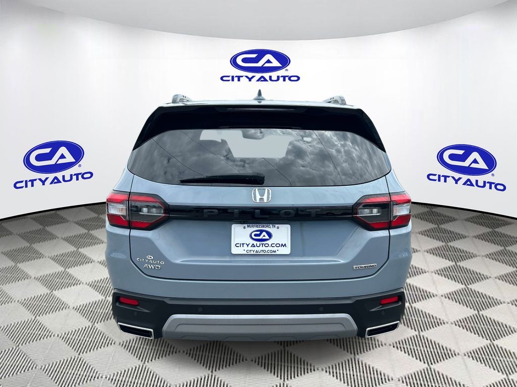 Used 2025 Honda Pilot SUV