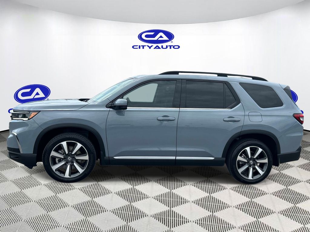Used 2025 Honda Pilot SUV