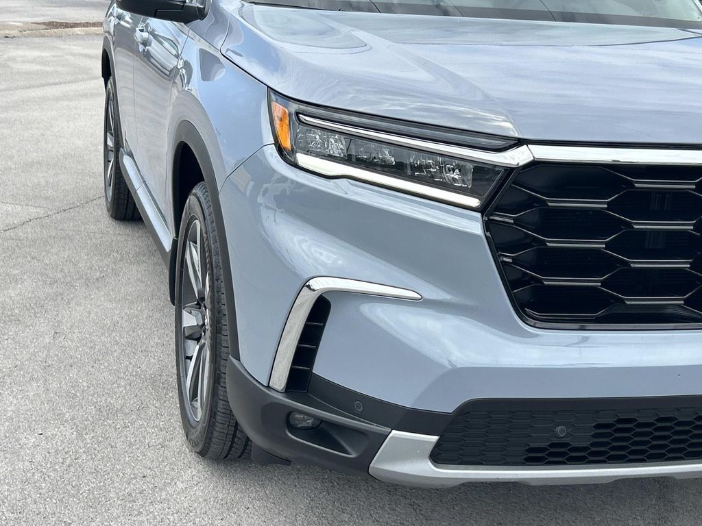 Used 2025 Honda Pilot SUV