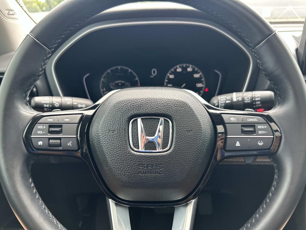 Used 2025 Honda Pilot SUV