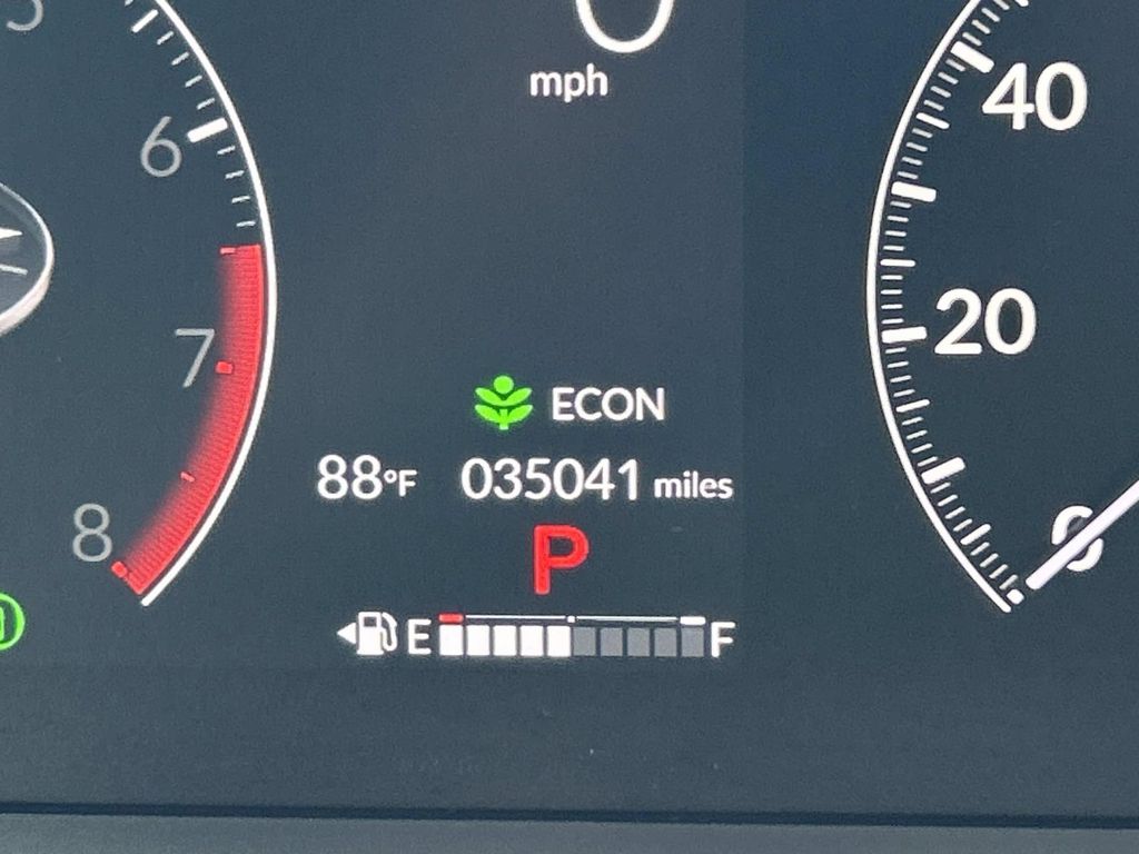 Used 2025 Honda Pilot SUV