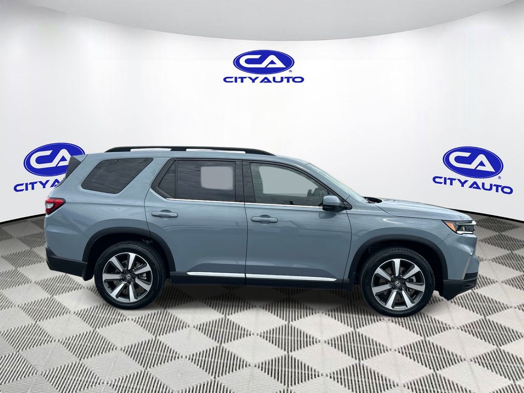 Used 2025 Honda Pilot SUV
