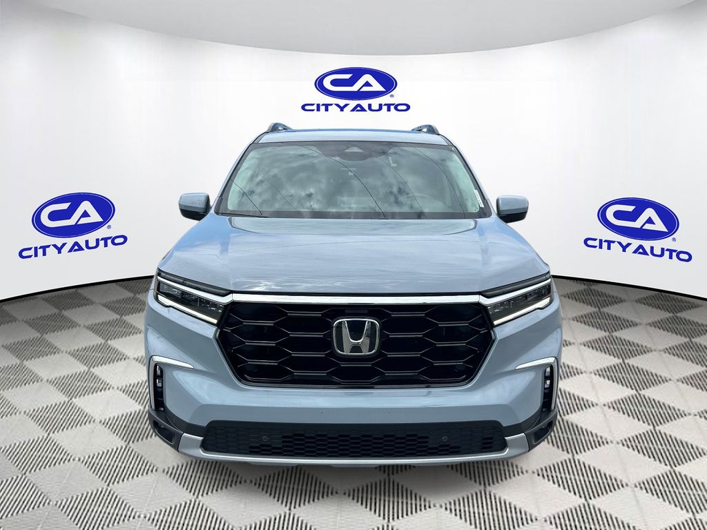 Used 2025 Honda Pilot SUV
