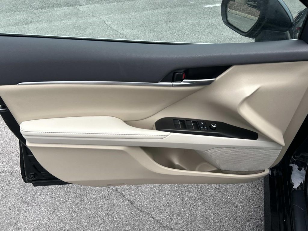 Used 2022 Toyota Camry Hybrid Sedan