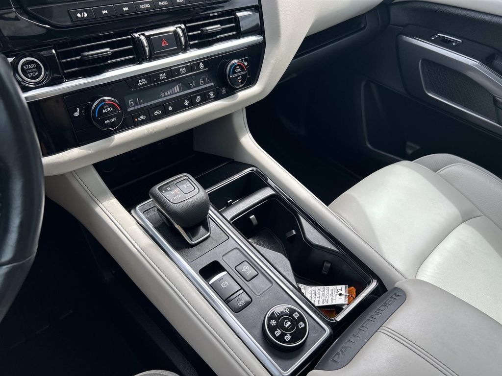 Used 2023 Nissan Pathfinder SUV