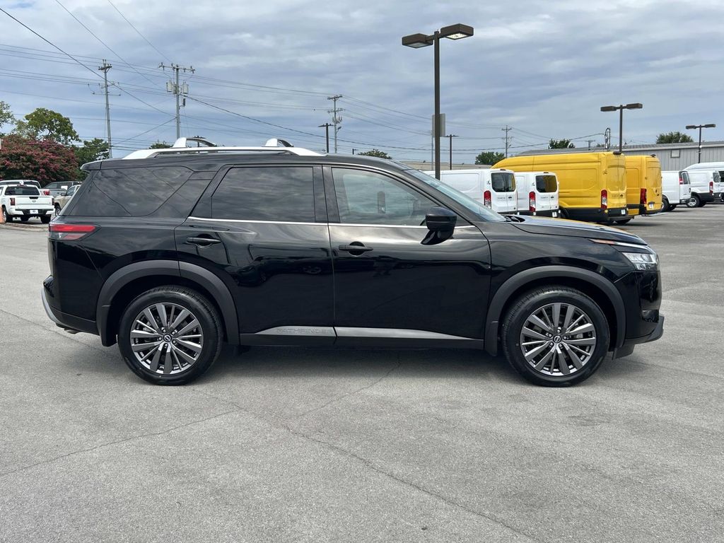 Used 2023 Nissan Pathfinder SUV