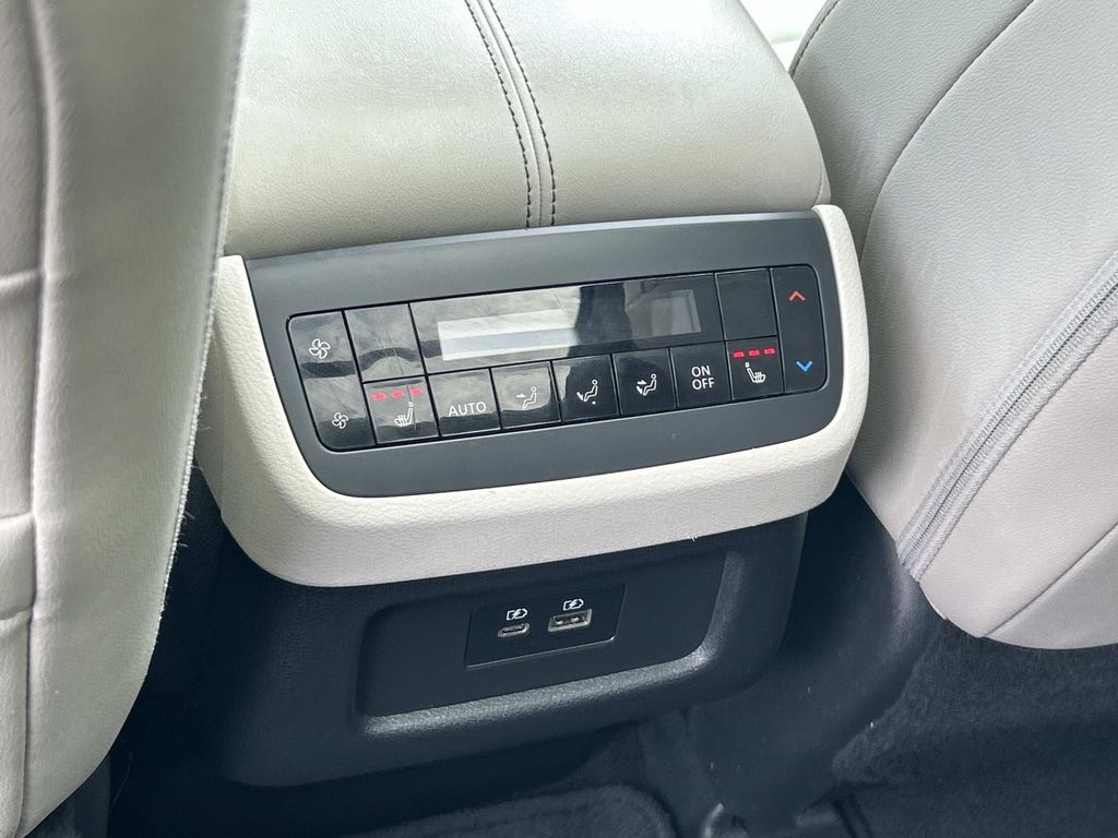 Used 2023 Nissan Pathfinder SUV