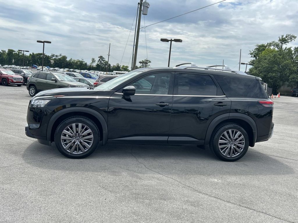 Used 2023 Nissan Pathfinder SUV