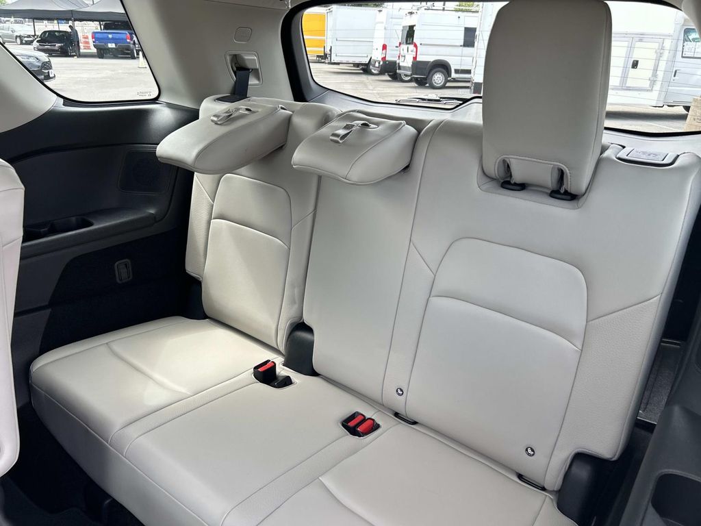 Used 2023 Nissan Pathfinder SUV