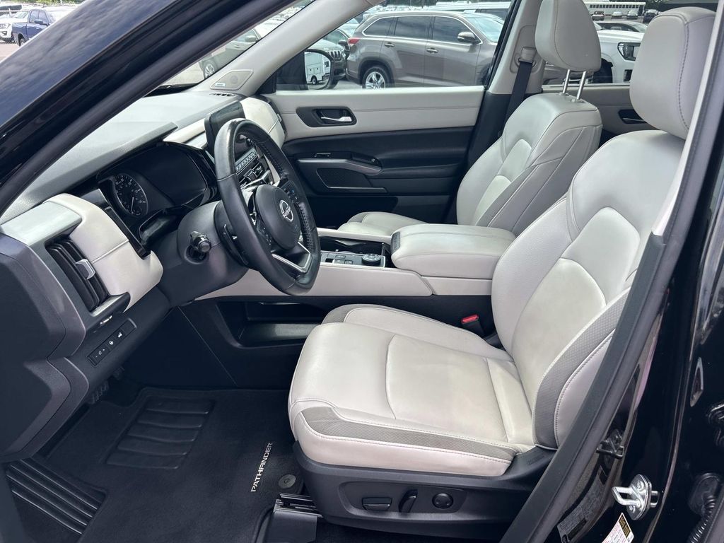 Used 2023 Nissan Pathfinder SUV