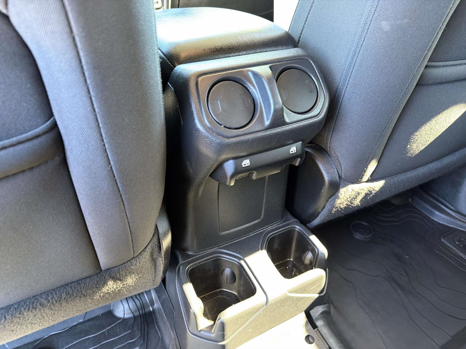 Used 2022 Jeep Wrangler SUV