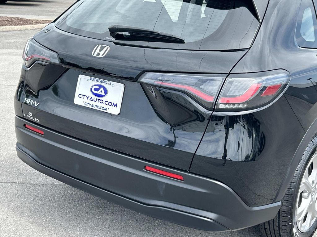 Used 2025 Honda HR-V SUV
