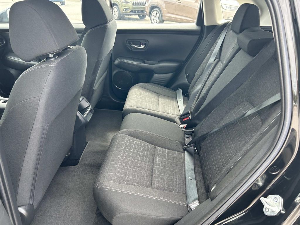 Used 2025 Honda HR-V SUV
